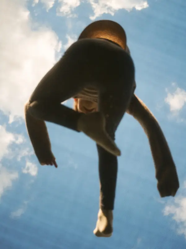 Skyward, photograph by Paul Calver
