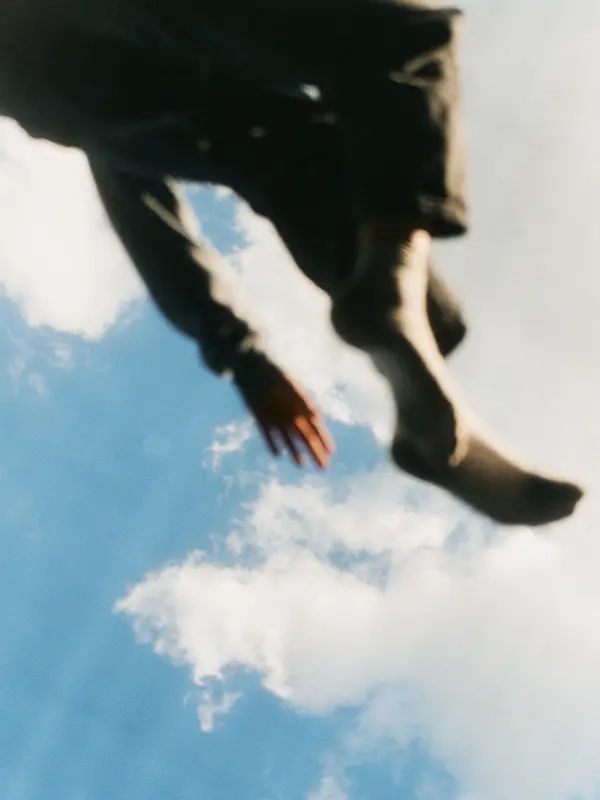 Skyward, photograph by Paul Calver