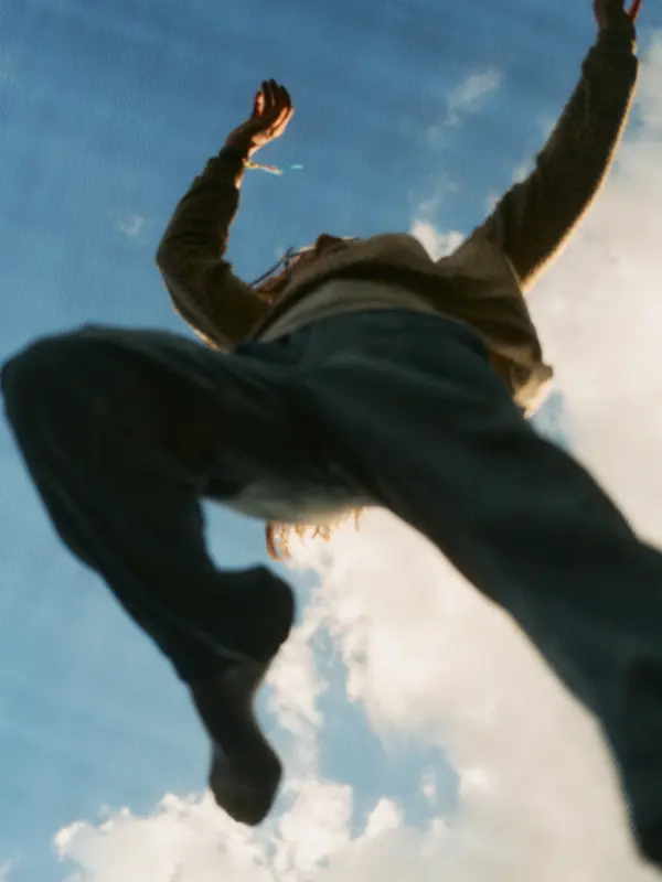 Skyward, photograph by Paul Calver
