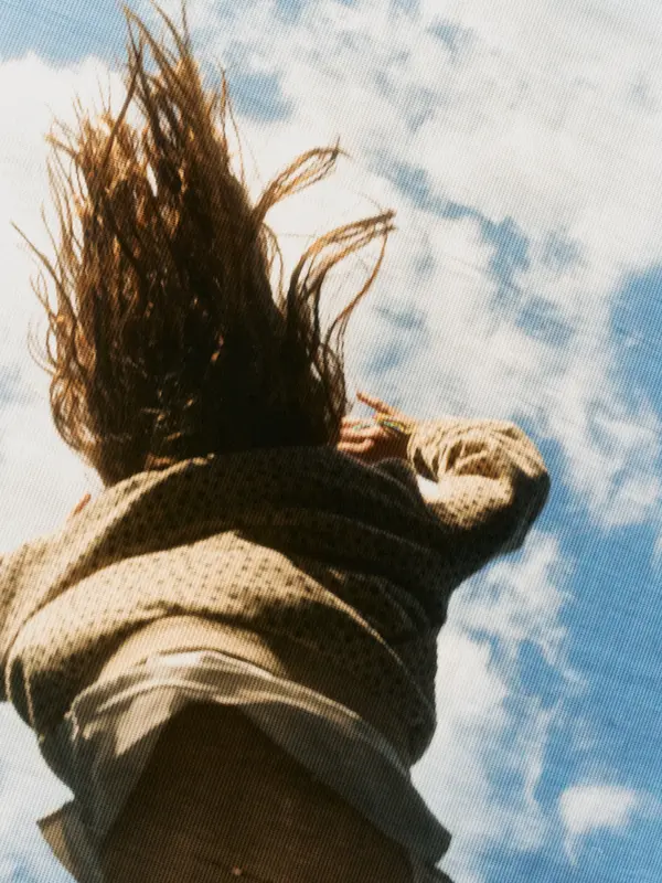 Skyward, photograph by Paul Calver